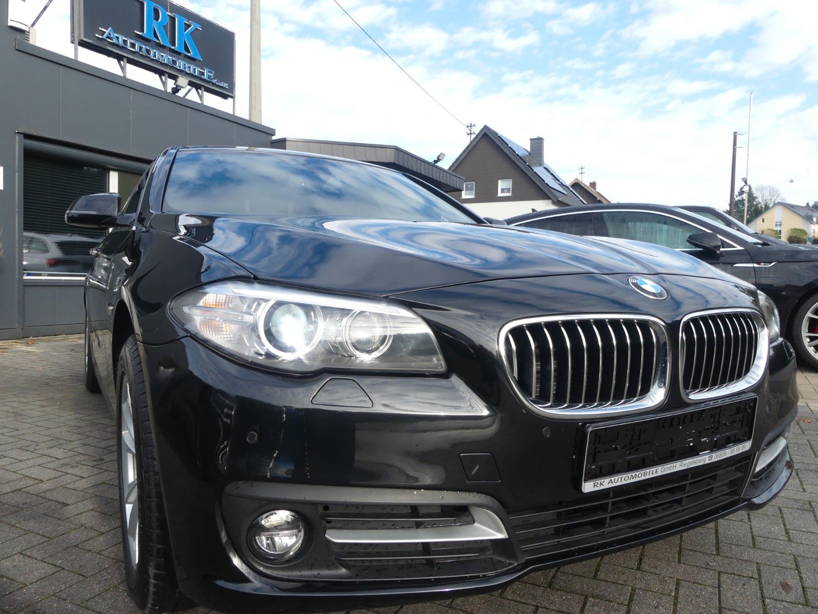 Fahrzeugabbildung BMW 520d Lim.  Luxury