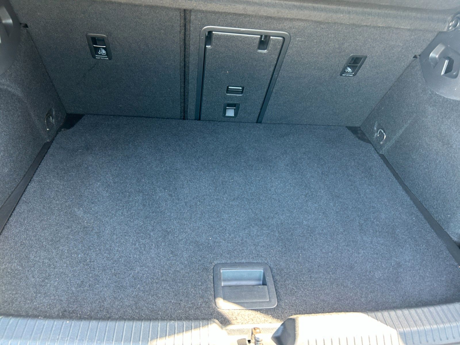 Fahrzeugabbildung Volkswagen Golf VIII Lim. AKTIV