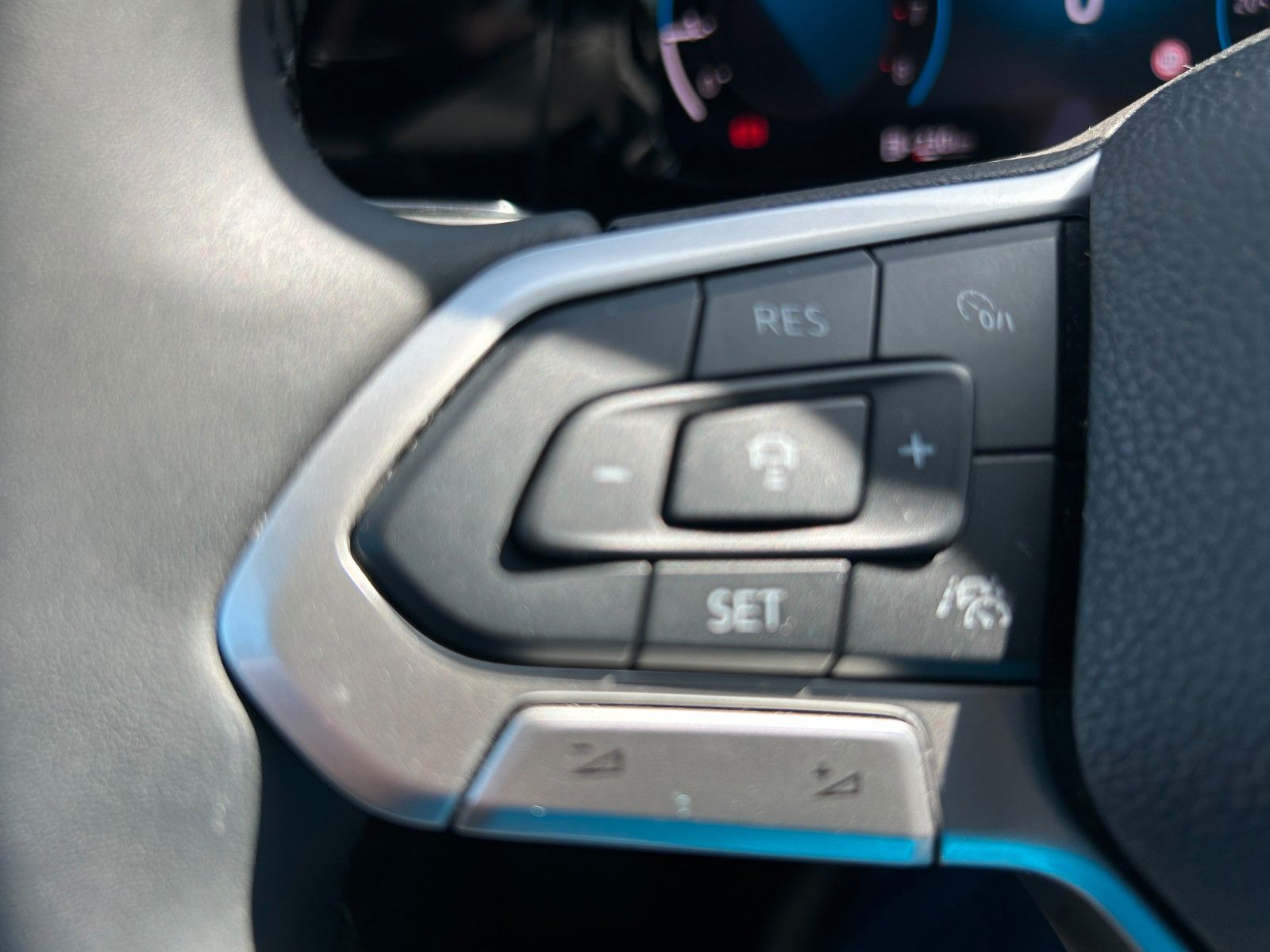 Fahrzeugabbildung Volkswagen Golf VIII Lim. AKTIV