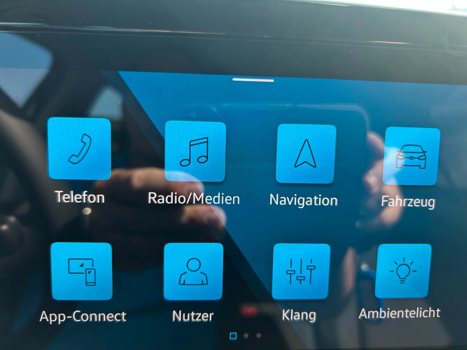 Fahrzeugabbildung Volkswagen Golf VIII Lim. AKTIV
