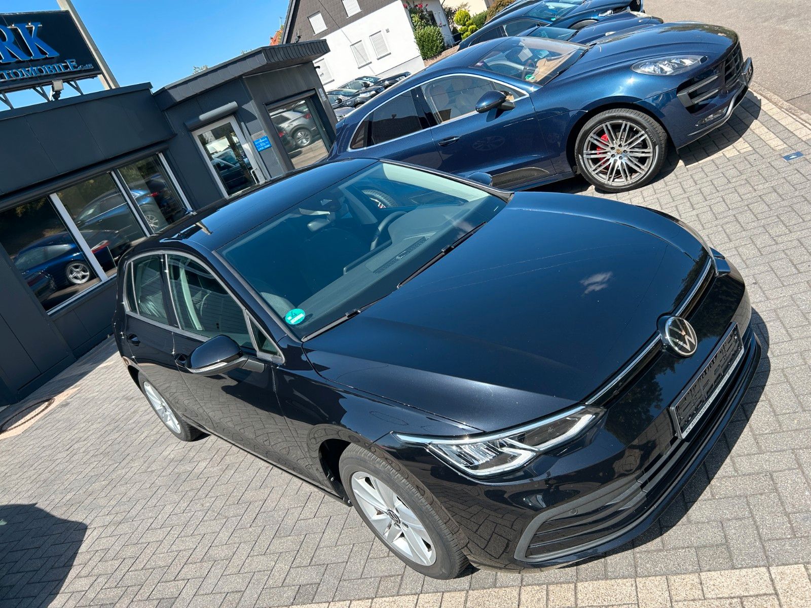 Fahrzeugabbildung Volkswagen Golf VIII Lim. AKTIV