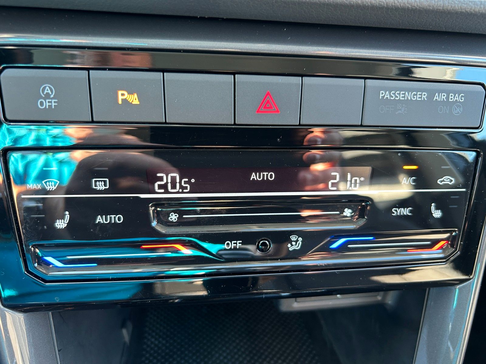 Fahrzeugabbildung Volkswagen T-Cross Life 1,5 TFSI