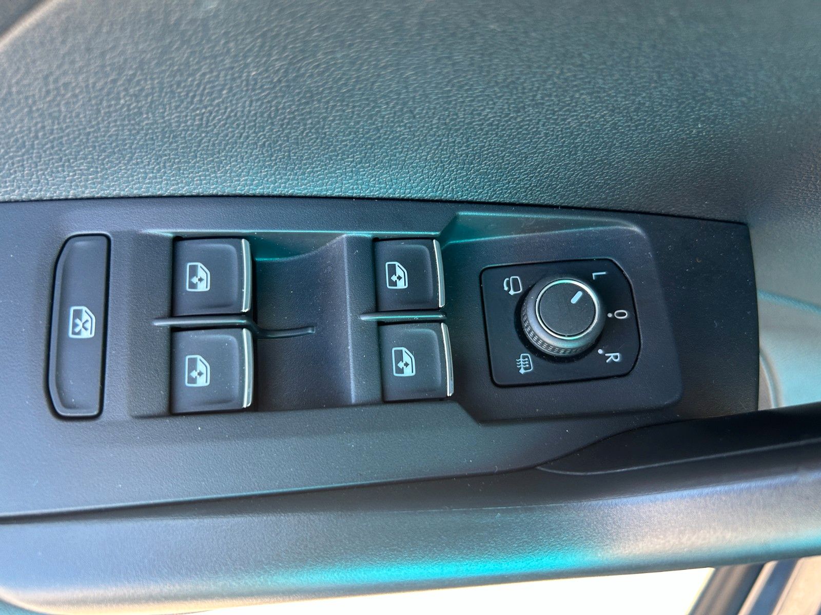 Fahrzeugabbildung Volkswagen T-Cross Life 1,5 TFSI