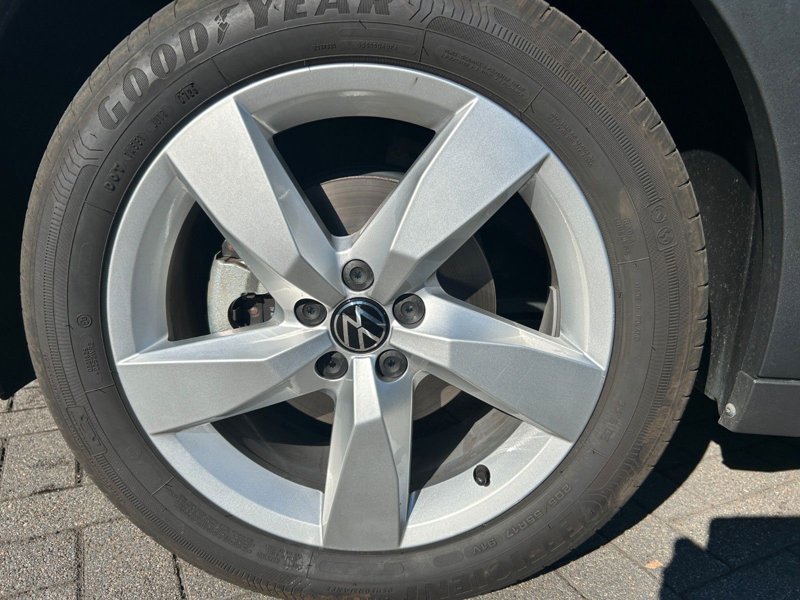Fahrzeugabbildung Volkswagen T-Cross Life 1,5 TFSI