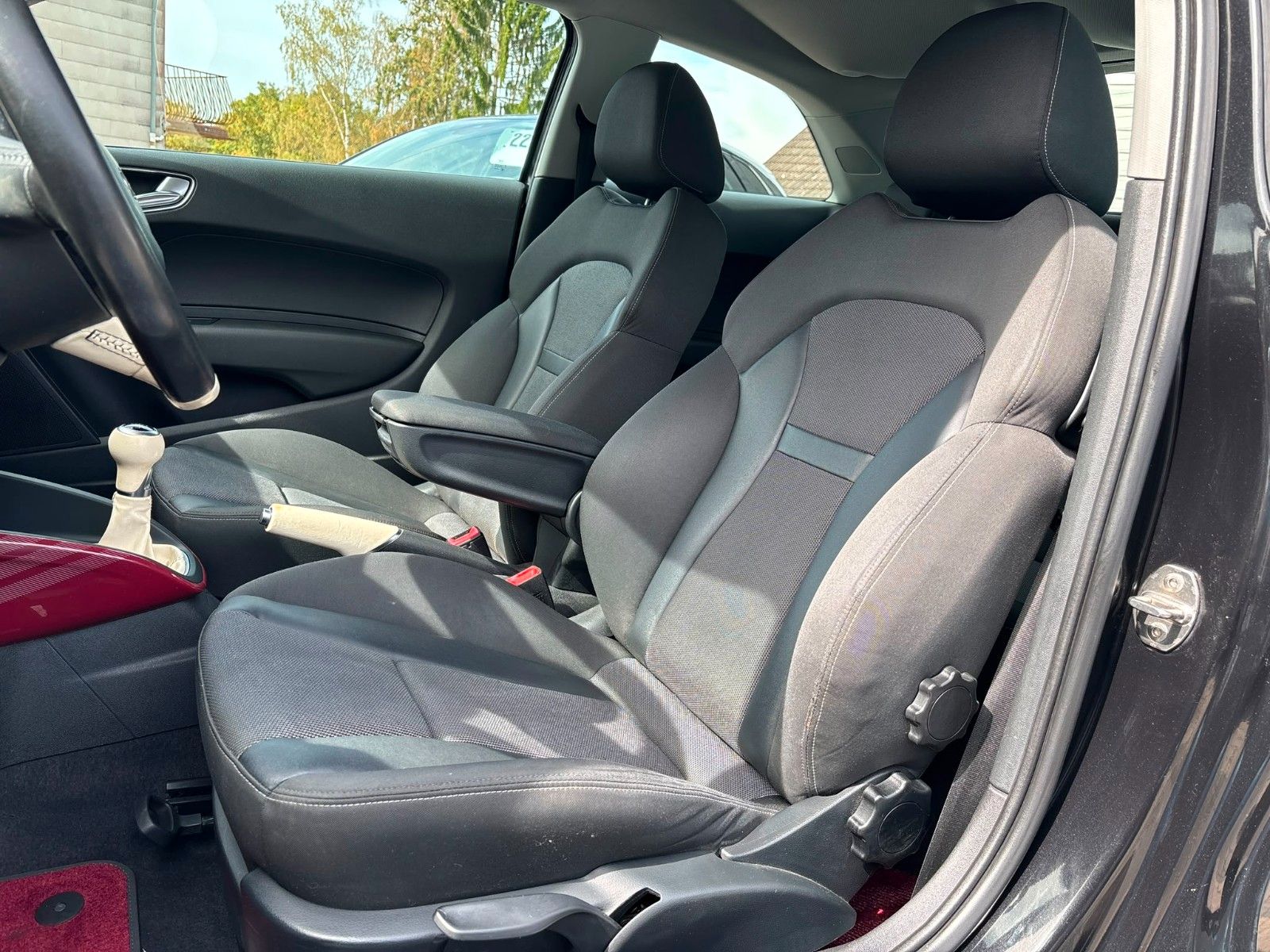 Fahrzeugabbildung Audi A1 Ambition limited edition