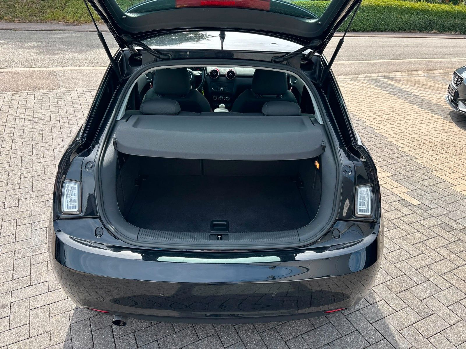 Fahrzeugabbildung Audi A1 Ambition limited edition