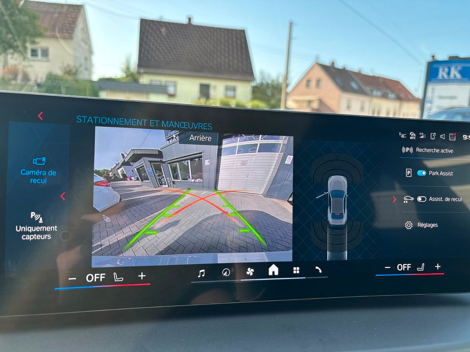Fahrzeugabbildung BMW M2 Coupe mit Carbondach