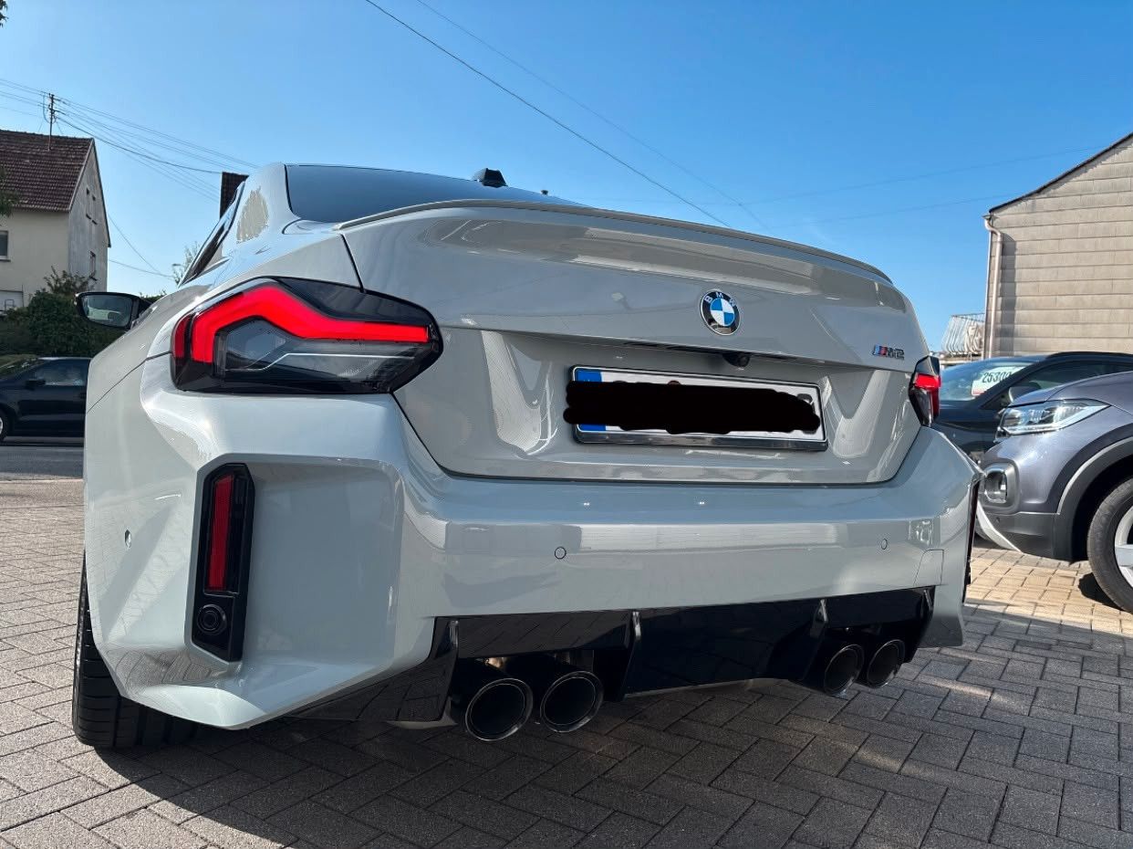 Fahrzeugabbildung BMW M2 Coupe mit Carbondach