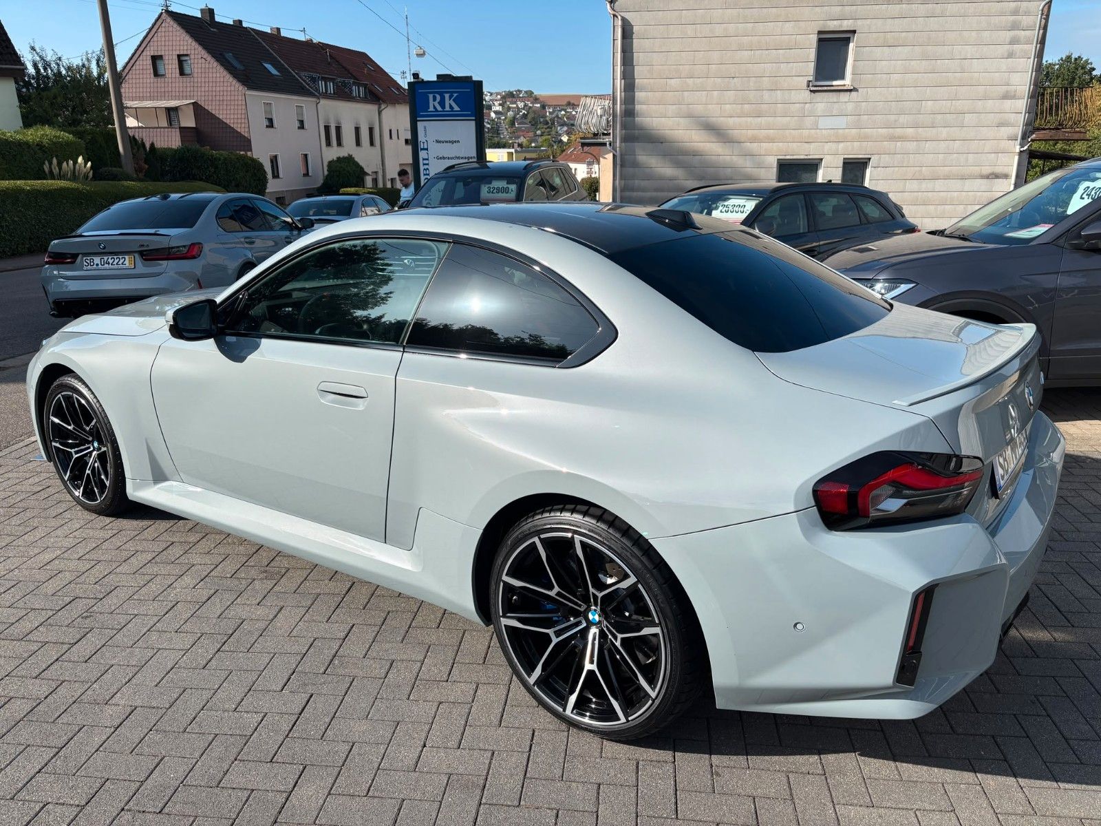 Fahrzeugabbildung BMW M2 Coupe mit Carbondach