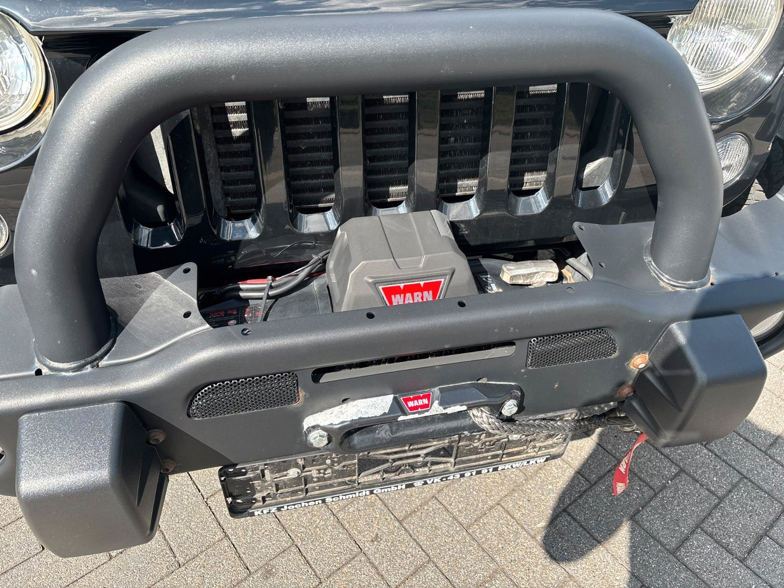 Fahrzeugabbildung Jeep Wrangler / Unlimited Sahara mit Standheizung
