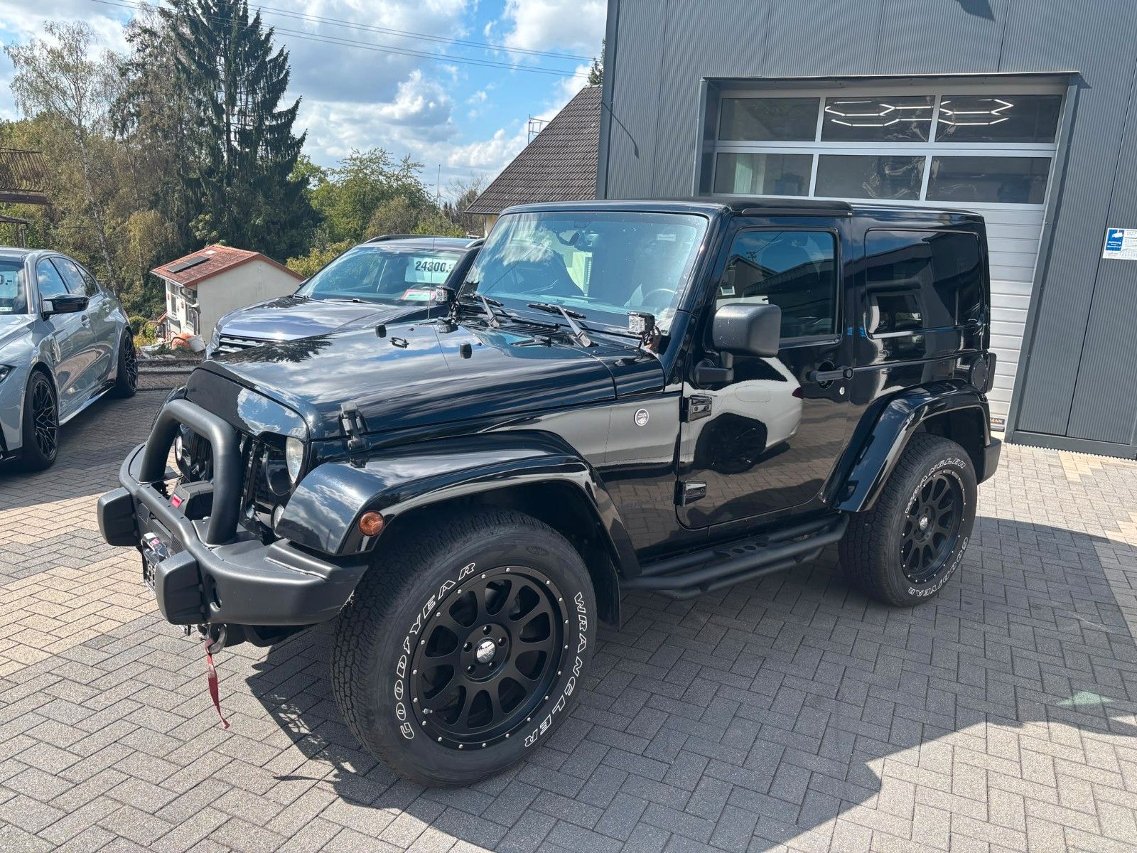 Fahrzeugabbildung Jeep Wrangler / Unlimited Sahara mit Standheizung