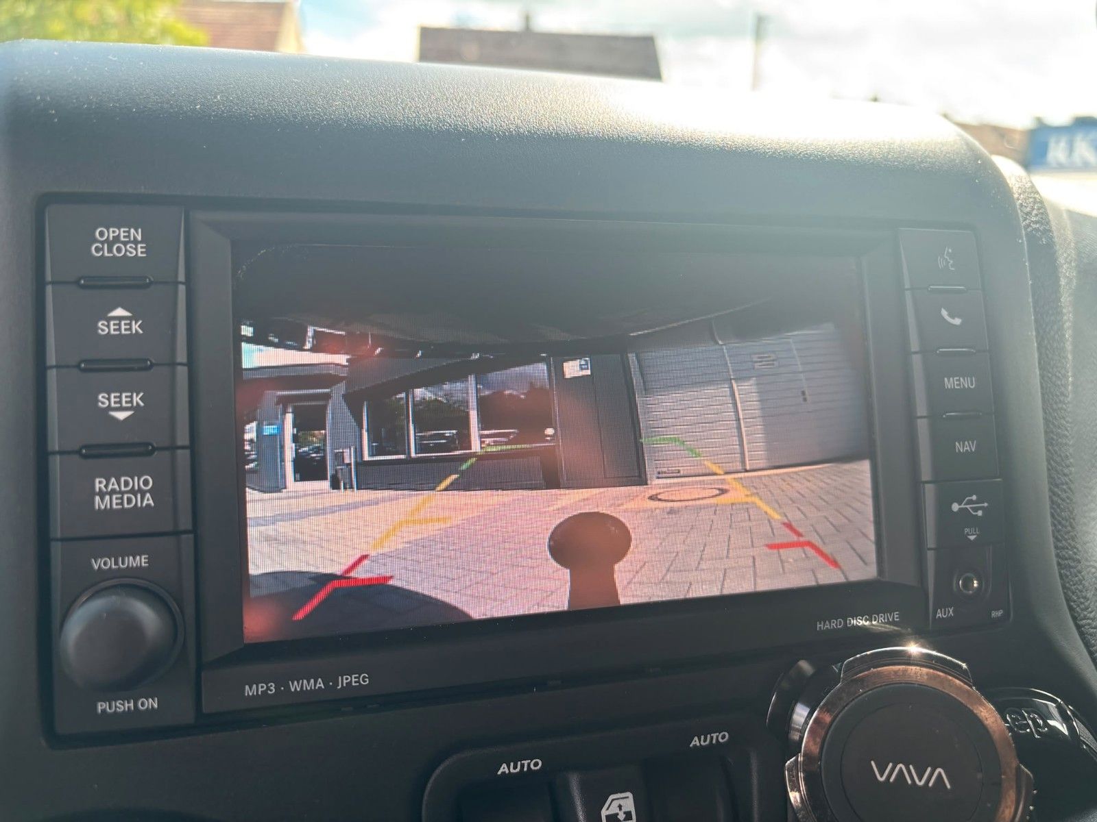 Fahrzeugabbildung Jeep Wrangler / Unlimited Sahara mit Standheizung