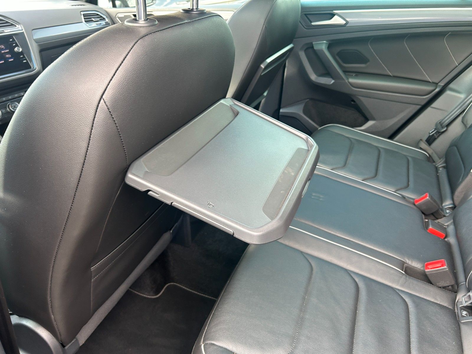 Fahrzeugabbildung Volkswagen Tiguan R-Line Highline 4Motion