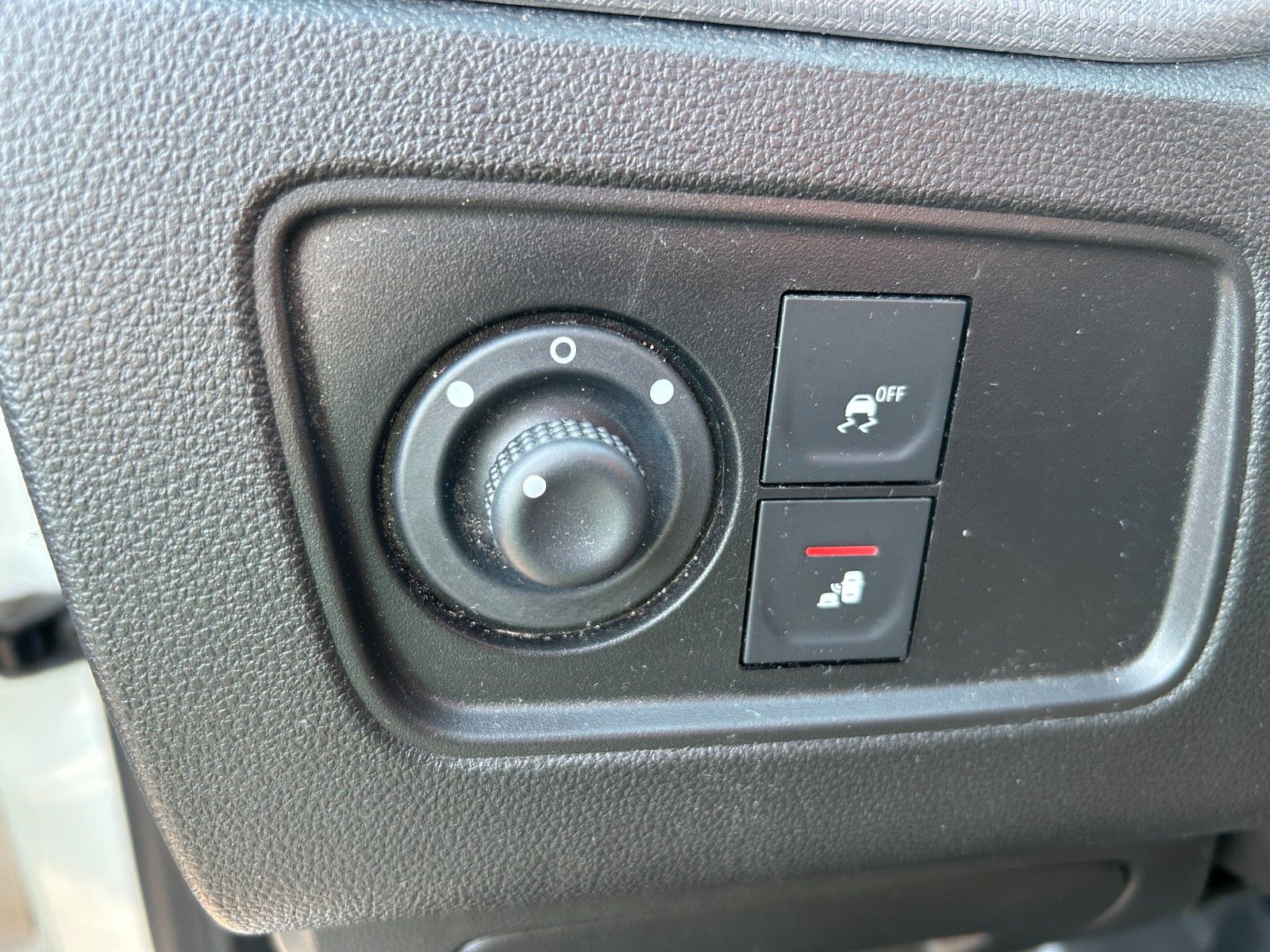 Fahrzeugabbildung Renault Express Extra Navi PDC Bluetooth