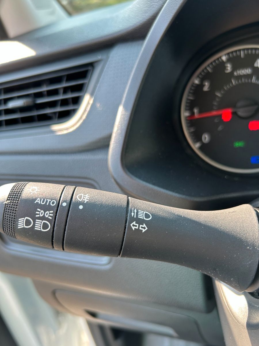 Fahrzeugabbildung Renault Express Extra Navi PDC Bluetooth