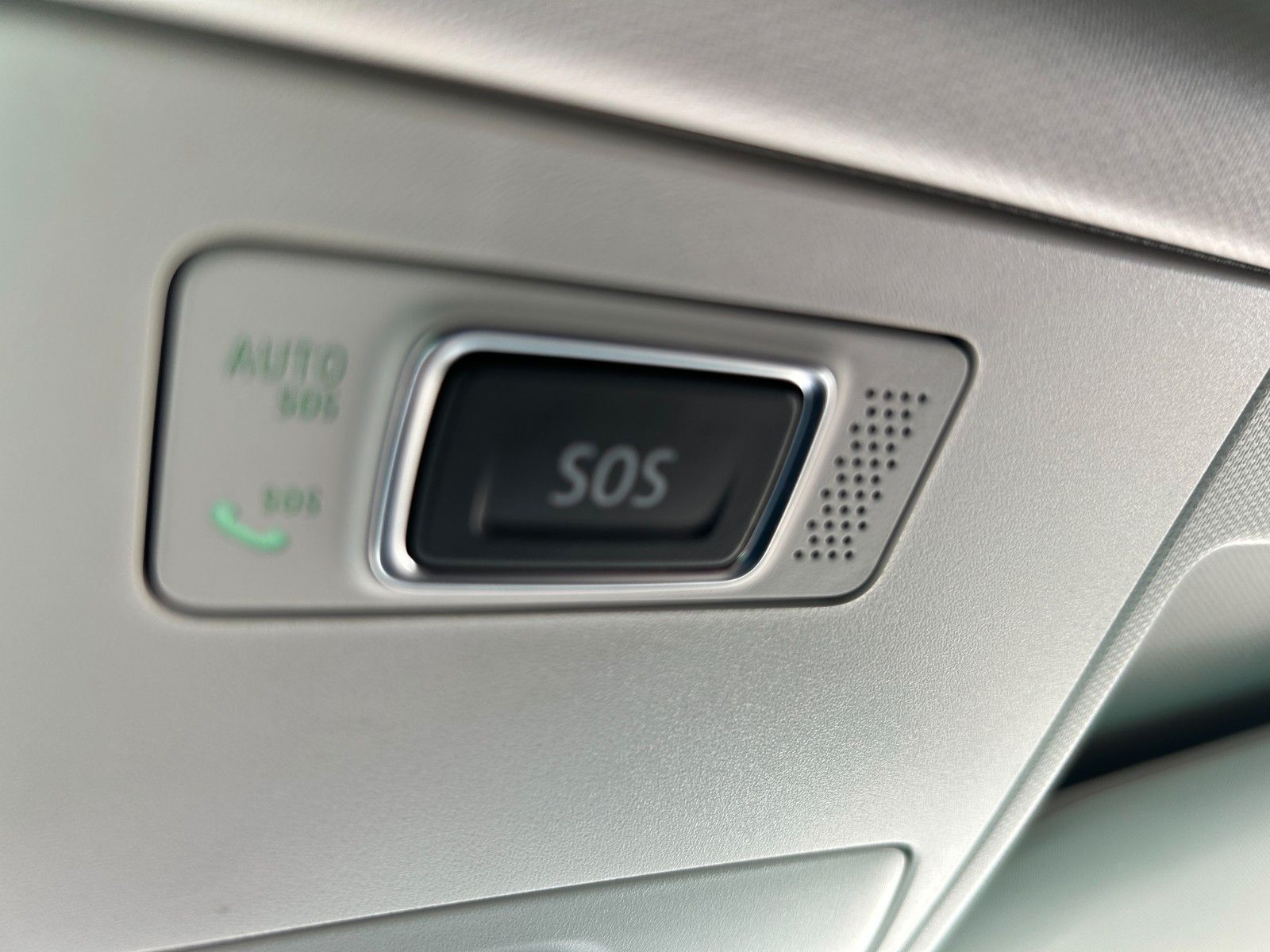 Fahrzeugabbildung Renault Express Extra Navi PDC Bluetooth