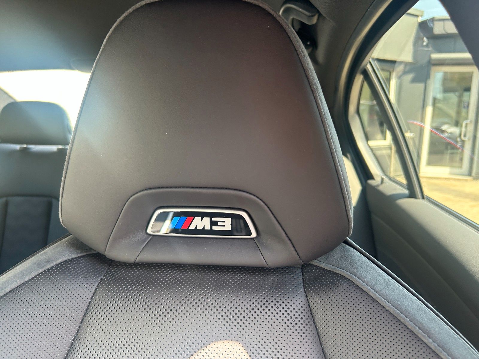 Fahrzeugabbildung BMW M3 Limousine xDrive Competition M