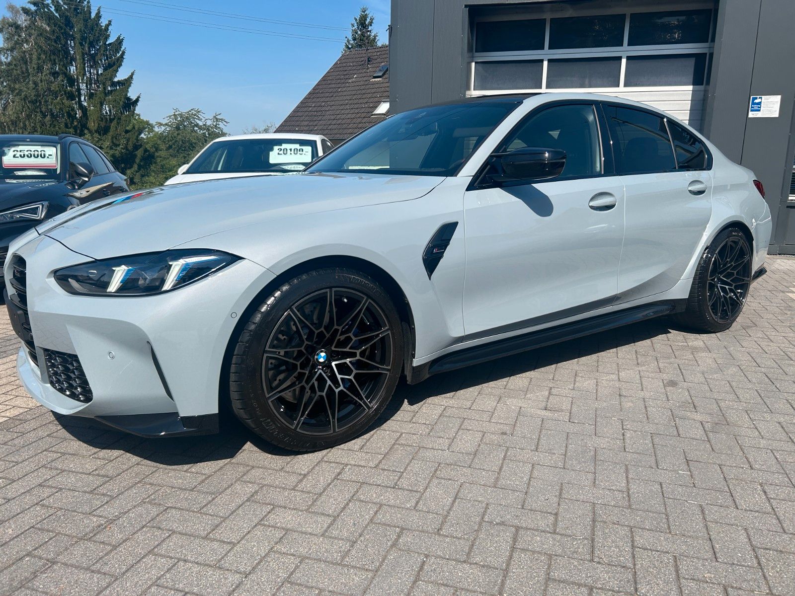 Fahrzeugabbildung BMW M3 Limousine xDrive Competition M