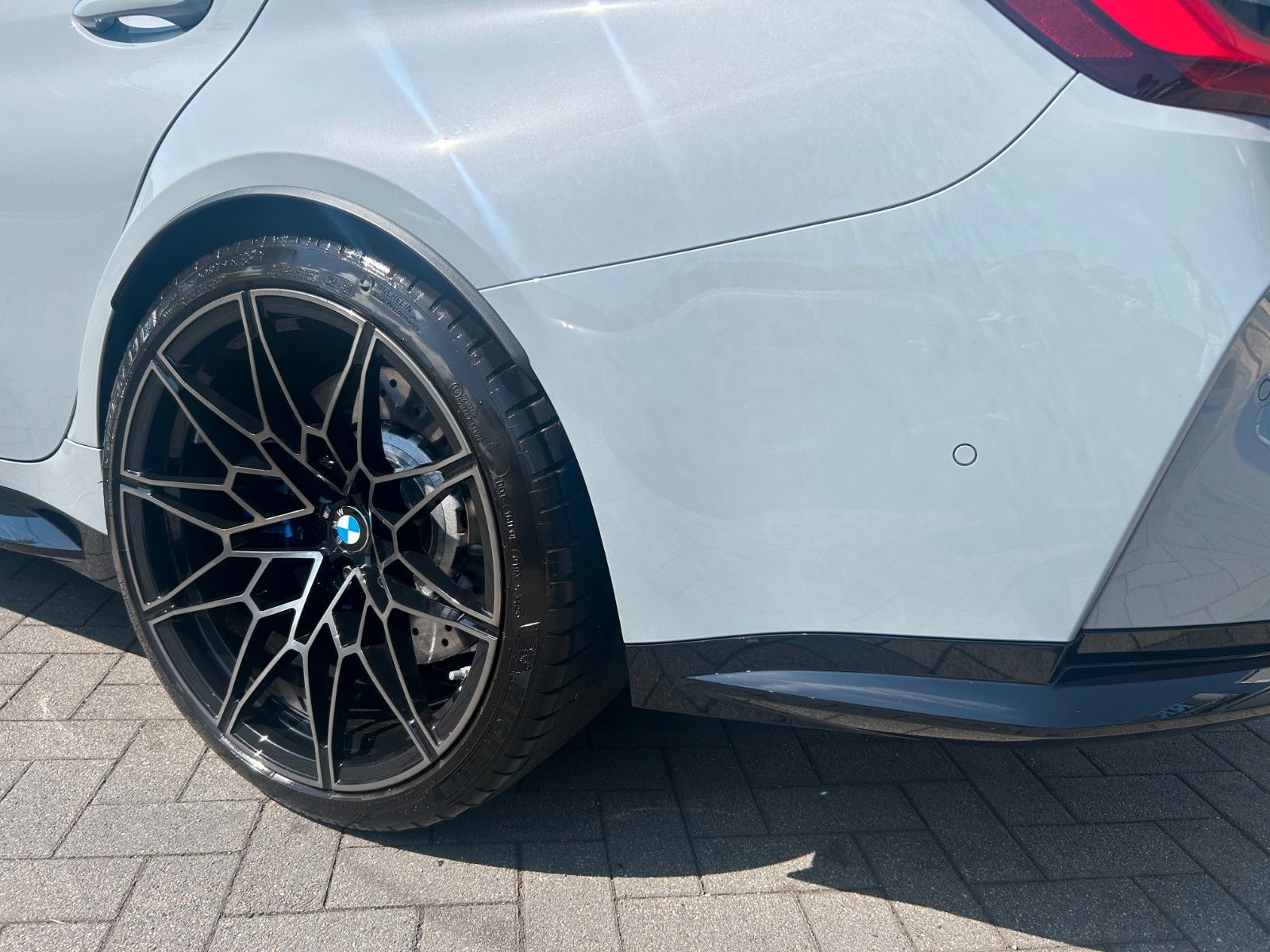 Fahrzeugabbildung BMW M3 Limousine xDrive Competition M