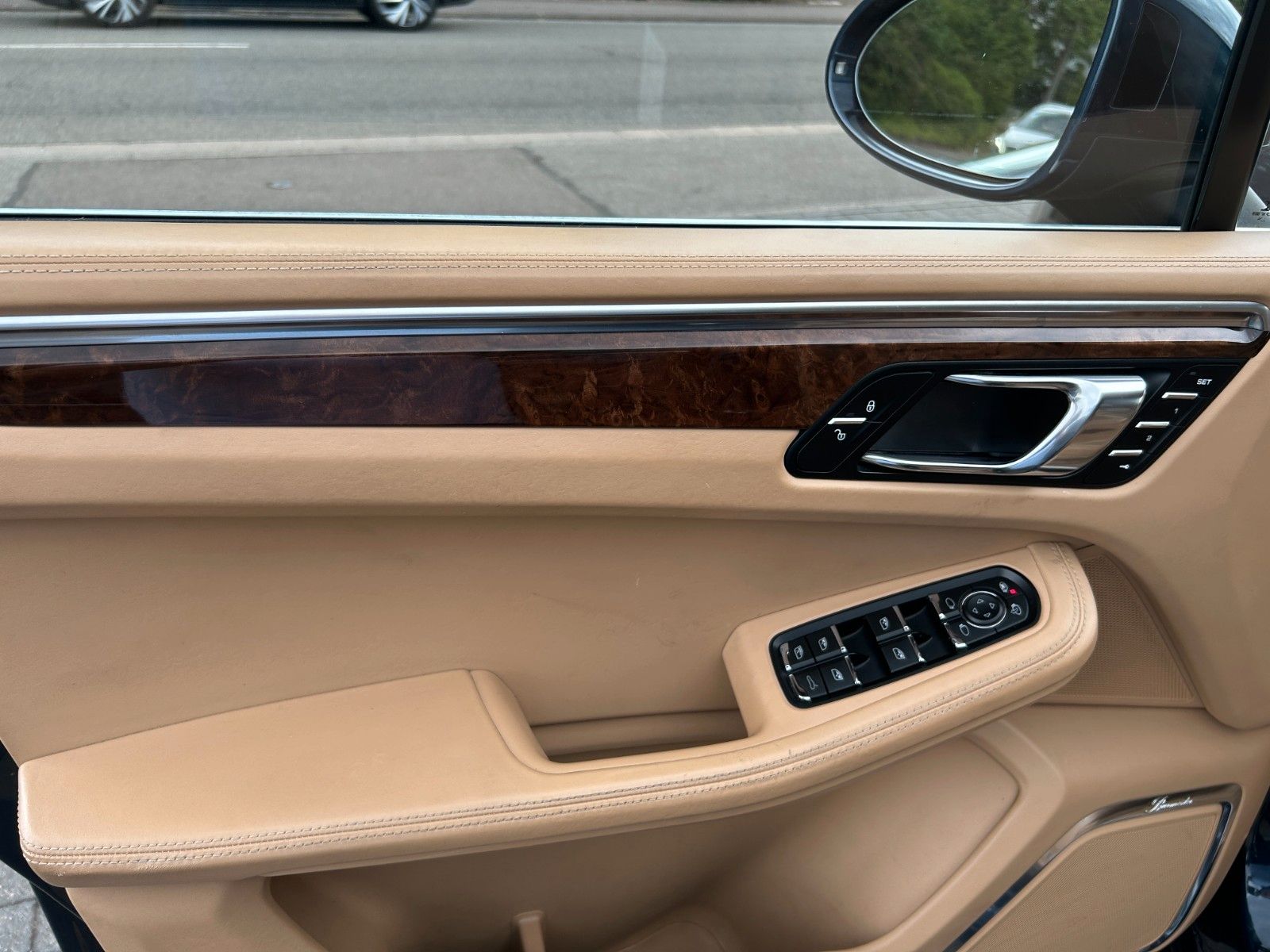 Fahrzeugabbildung Porsche Macan Turbo