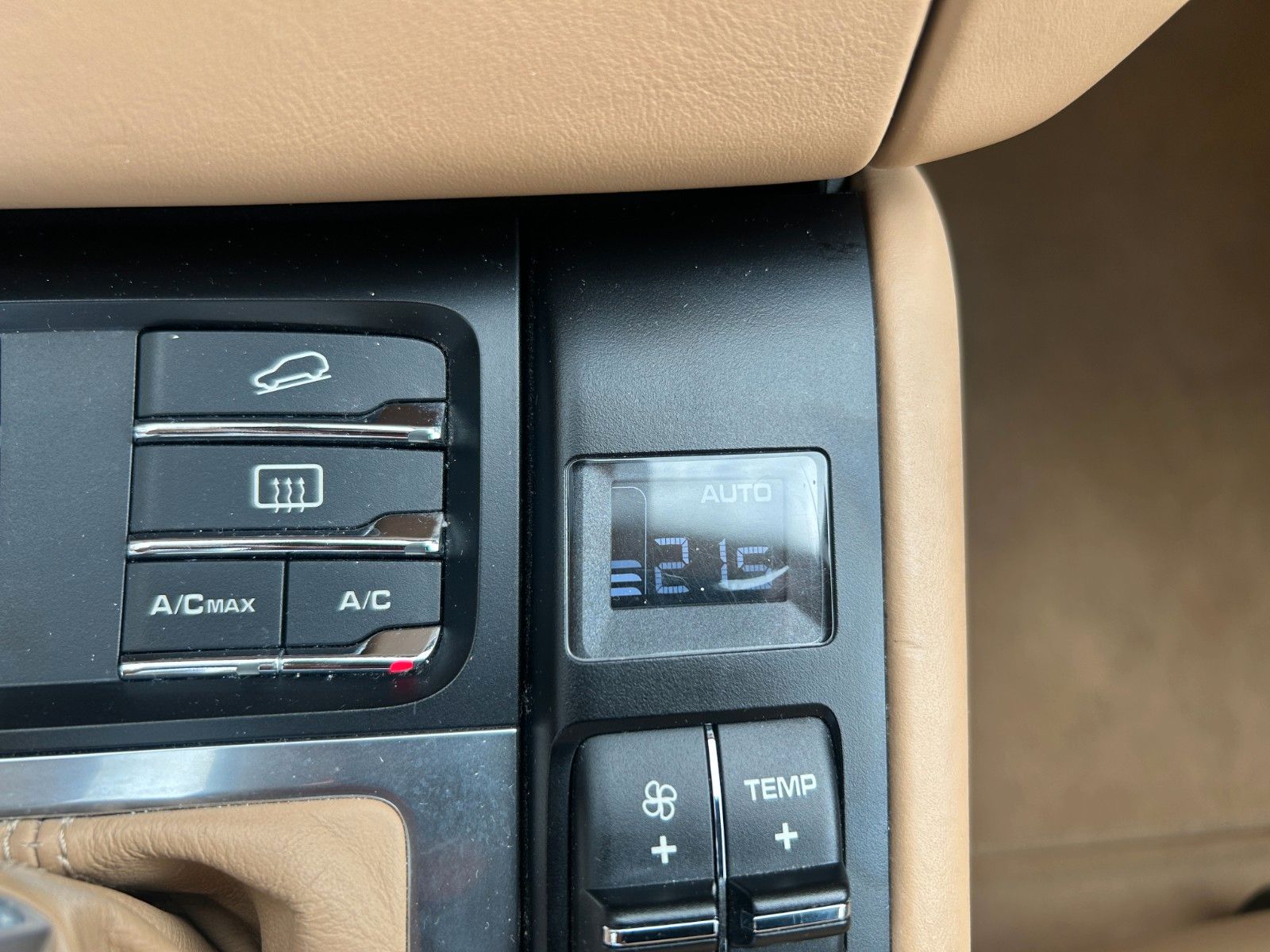 Fahrzeugabbildung Porsche Macan Turbo