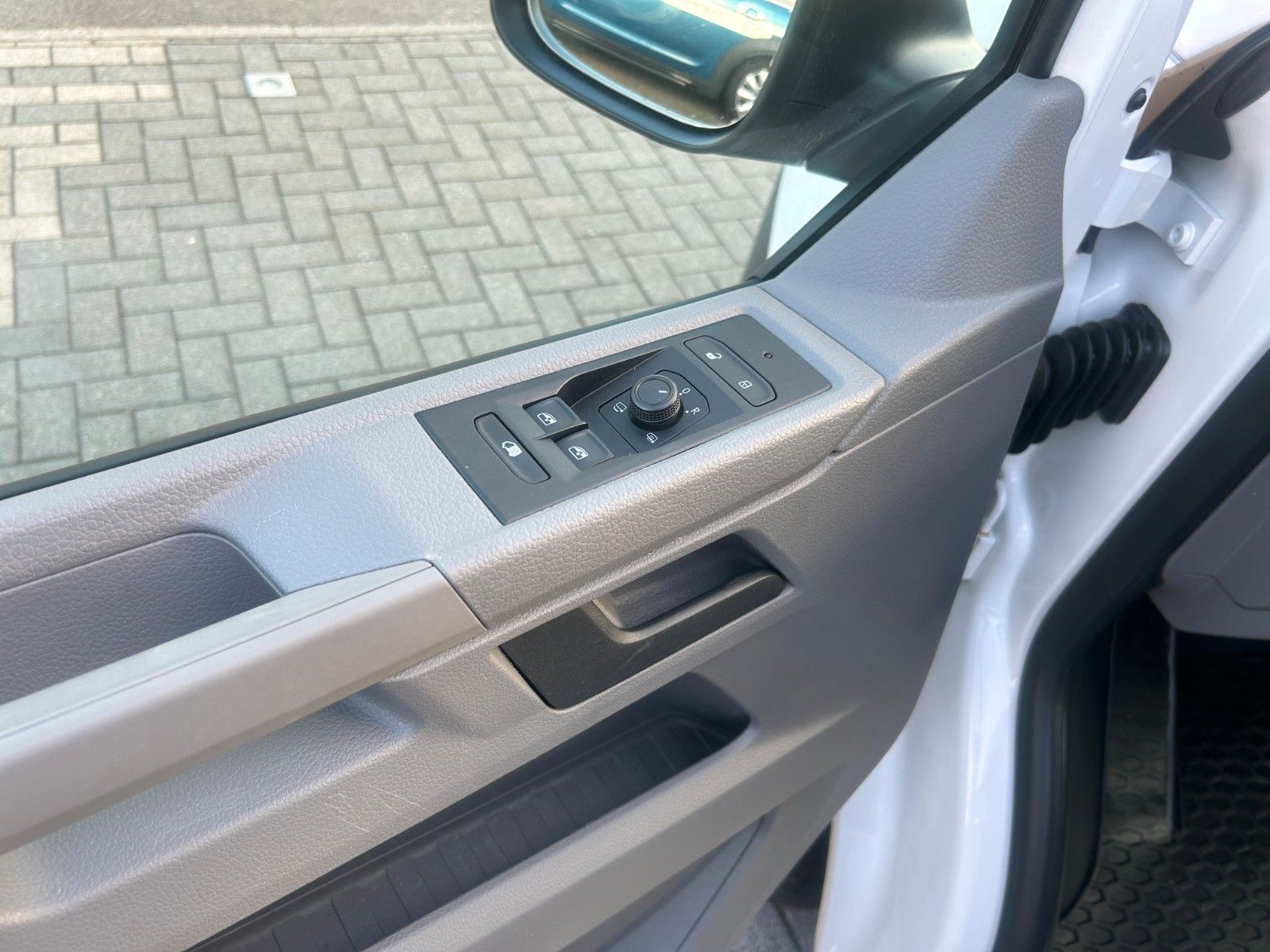 Fahrzeugabbildung Volkswagen T6.1 Kasten lang FWD
