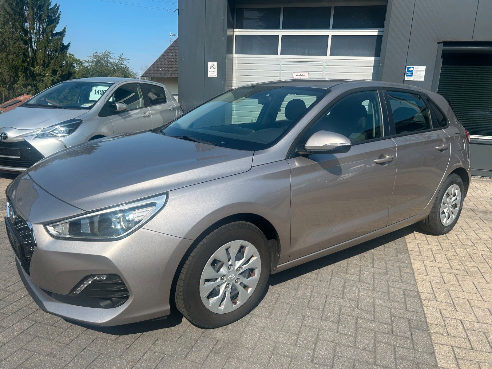 Fahrzeugabbildung Hyundai i30 Select
