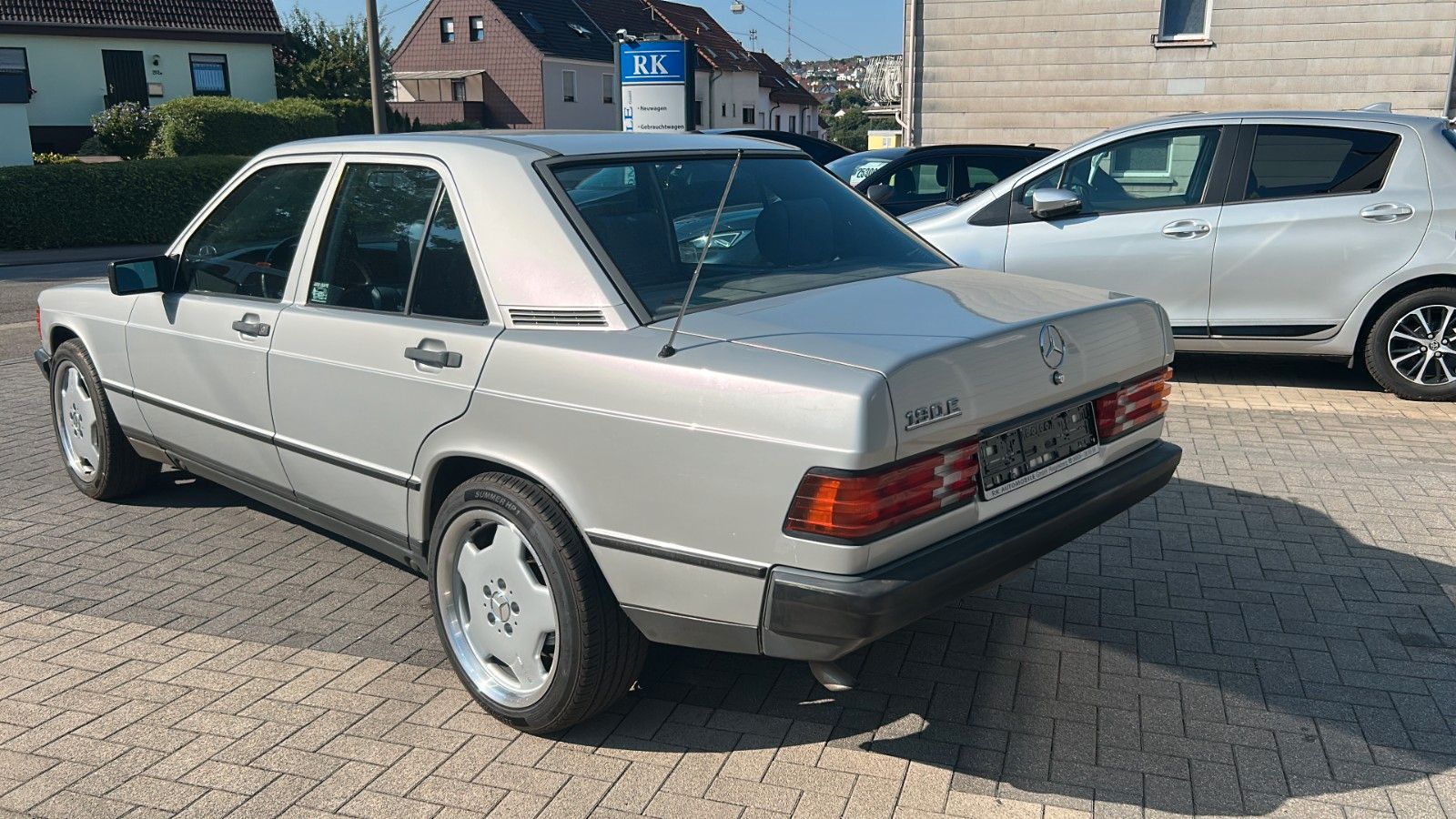 Fahrzeugabbildung Mercedes-Benz 190E Automatik