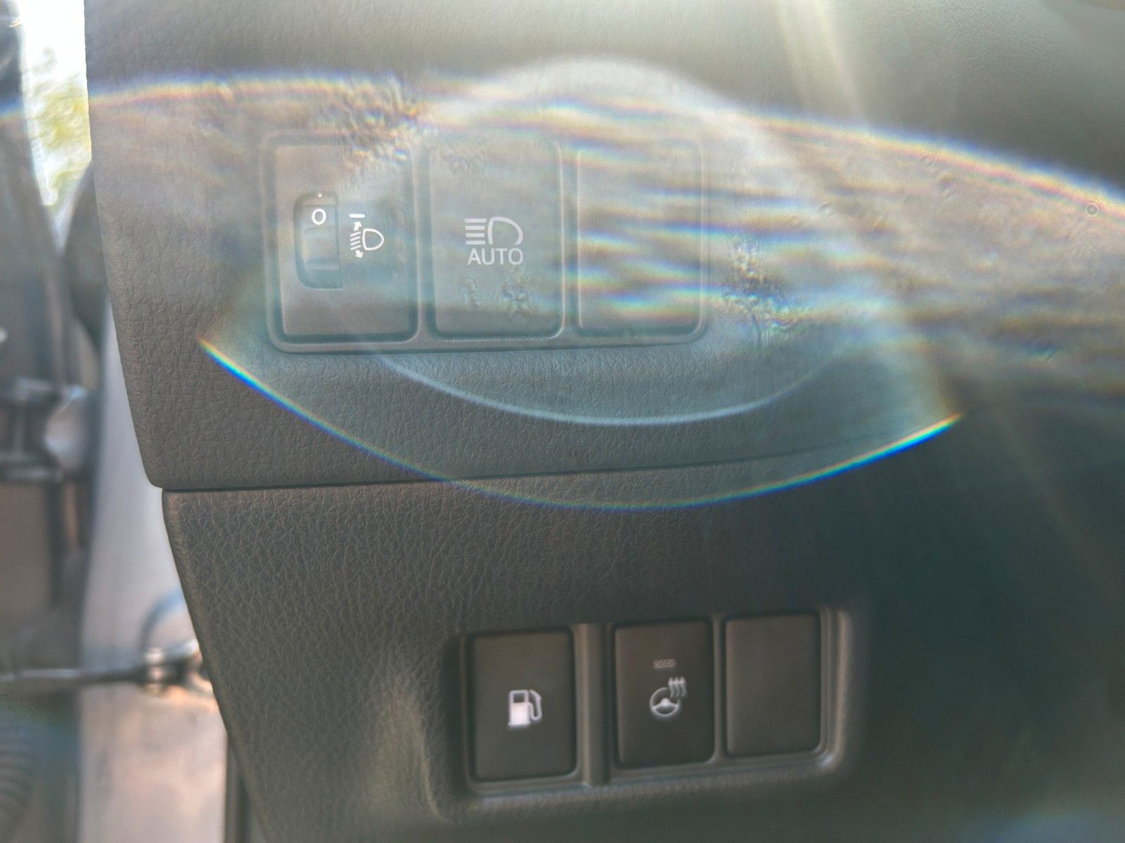 Fahrzeugabbildung Toyota C-HR Hybrid Lounge