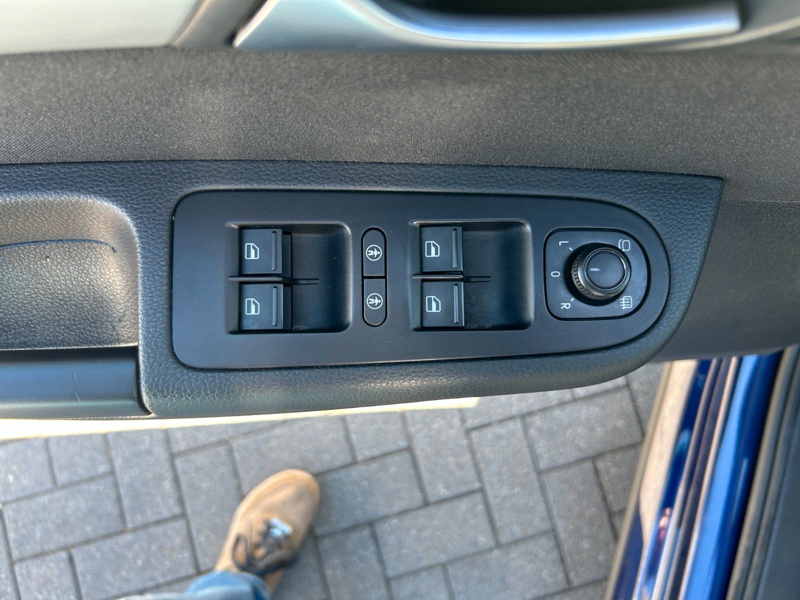 Fahrzeugabbildung Volkswagen Sharan Comfortline 7 Sitzer