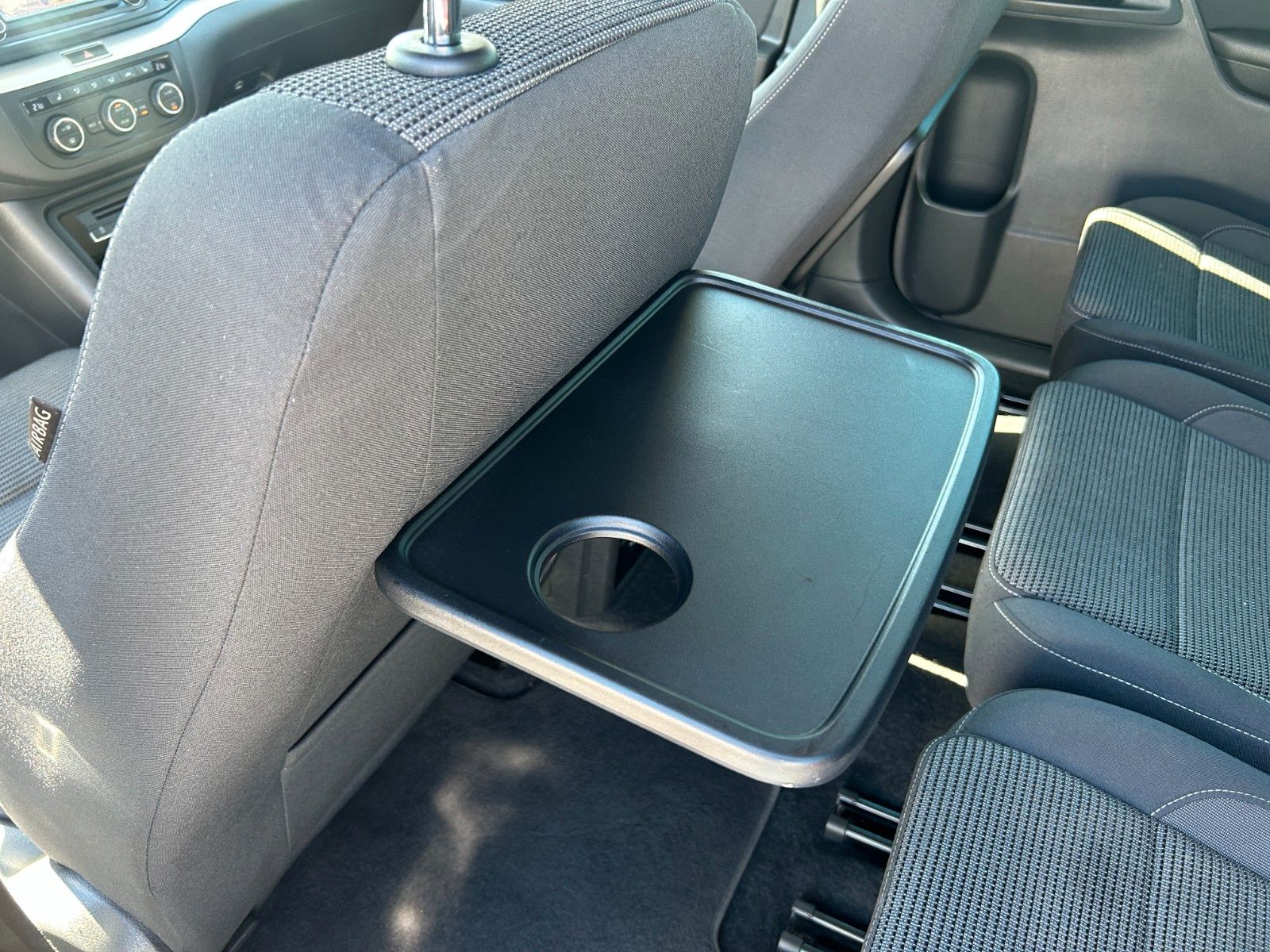 Fahrzeugabbildung Volkswagen Sharan Comfortline 7 Sitzer