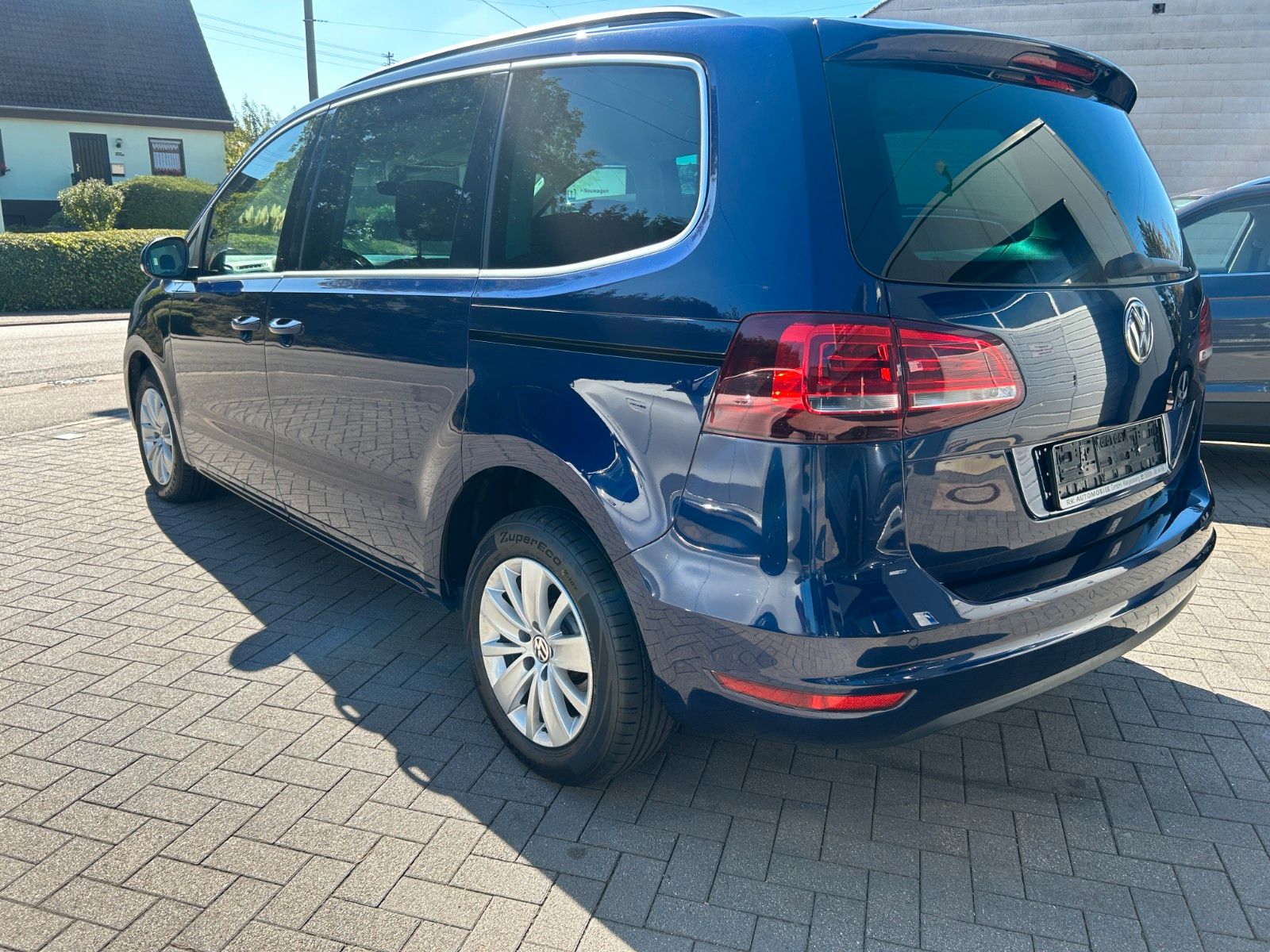 Fahrzeugabbildung Volkswagen Sharan Comfortline 7 Sitzer