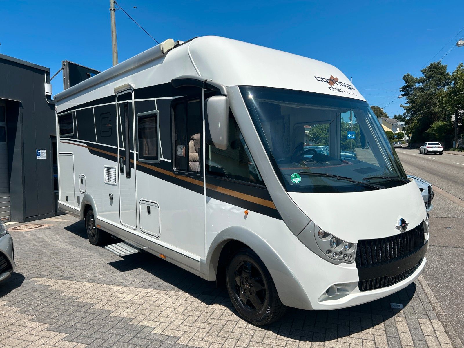 Fahrzeugabbildung Carthago Chic E:-Line 4.7 YACHTING Standklimanlage